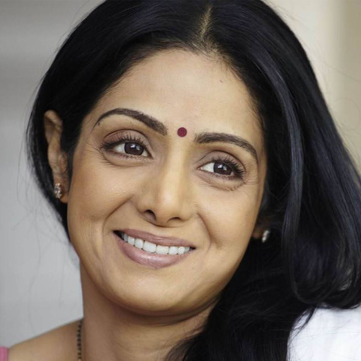 Watch English Vinglish Full Movie Online (HD) for Free on ...