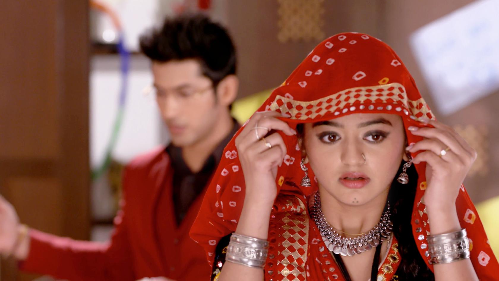 Watch Swaragini Season 1 Full Episode 454 22 Nov 2016 Online For Free On Jiocinema Com The jiocinema service comes with over 250 million subscribers and offering its users a digital life of unlike streaming services like netflix and amazon prime, jiocinema actually falls under a larger. swaragini season 1 full episode 454
