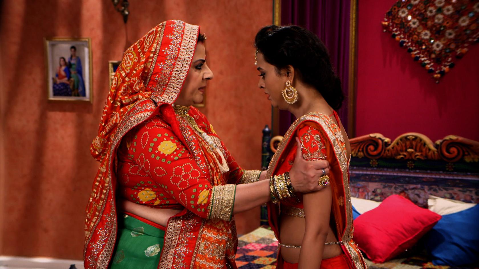 Watch Swaragini Season 1 Full Episode 111 03 Aug 2015 Online For Free On Jiocinema Com Don't miss the unique opportunity to be a part of # risingstar3 campaign. swaragini 03 aug 2015