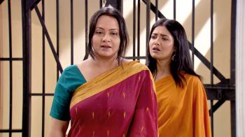 jiocinema - Tirtha's mother apologises to Shruti