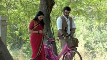 jiocinema - Raghav's cycling date with Saraswati