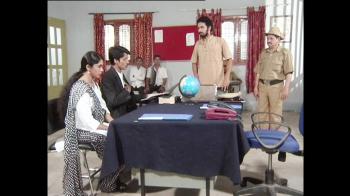 jiocinema - Gowri and Pandu visit the police station