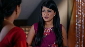 jiocinema - Swetha goes to slap Nithya