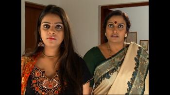 jiocinema - Bhumika threatens Savitri
