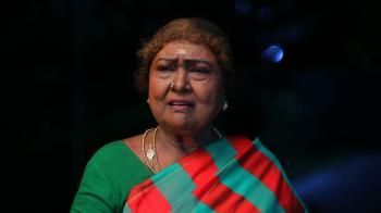 jiocinema - Grandmother helps Bhuvana and Sivakumar
