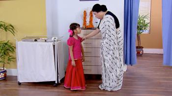 jiocinema - Shakuntala asks Jhumur for help