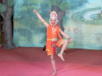 jiocinema - Suri dons the role of Hanuman!