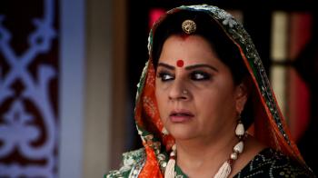 jiocinema - Parvati tries to kill Sharmistha