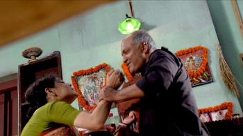 jiocinema - Ratan tries to harass Shyamali