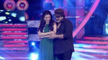 jiocinema - Ravichandran and Juhi Chawla's special performance