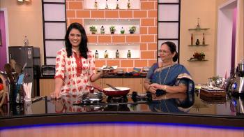jiocinema - Girija invites Vidya in the Mejwani