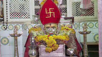 jiocinema - Swami Samarth supports Annapurna