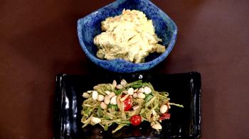 jiocinema - Som Tum salad and Chicken Hunked salad