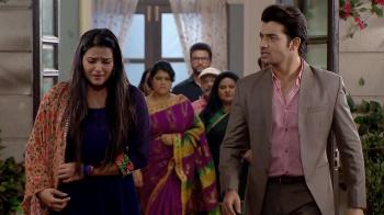 jiocinema - Rishi asks Anuja to leave