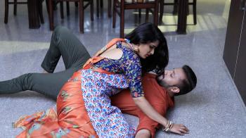 jiocinema - Arya-Maithili's romantic moment!