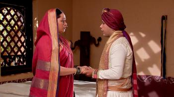 jiocinema - Waman tries to convince Radhi