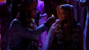 jiocinema - Who is the bride - Tanuja or Malaika?