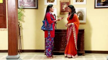 jiocinema - Renu invites Vandana to Bhairavkars house!