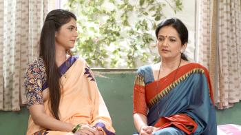 jiocinema - Radha's advice to Madhuri
