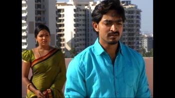 jiocinema - Akash gifts bangles to Bhumika