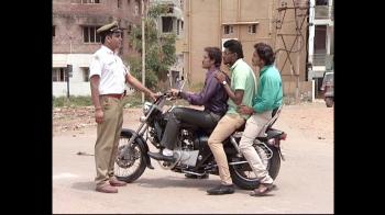 jiocinema - Arjun gets caught by the police