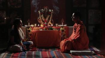 jiocinema - Swamiji advises Sannidhi