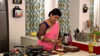 jiocinema - Chef Rajshree to cook the unique 'Bread Dhokla'