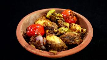 jiocinema - Kathiawadi recipes in Rangilo Rajkot!