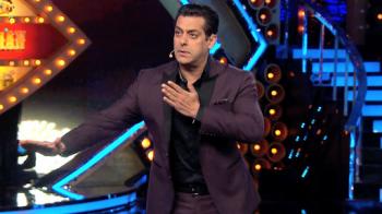 jiocinema - Highlights Day 77: Salman teaches Baba a lesson