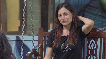 jiocinema - Neha and Kishori's haircare routine