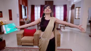 jiocinema - Anjali in charge of Vikram's house!