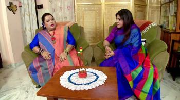 jiocinema - Paroma visits folk artist Sahaj Ma