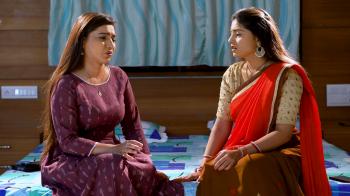 jiocinema - Rashi brings Priyanka to her home