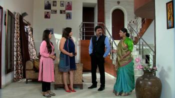jiocinema - Madhuri decides to leave Mehta house