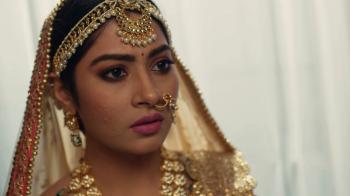 jiocinema - Priya tries to convince her mother