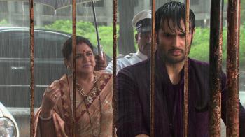jiocinema - Madhu and RK sizzle in the drizzle