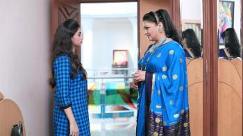 jiocinema - Prameela threatens Anjali