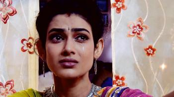 jiocinema - Navika confronts Megha about her feelings for Mohan