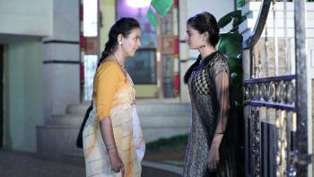 jiocinema - Sharada questions Kaveri's maternal instincts