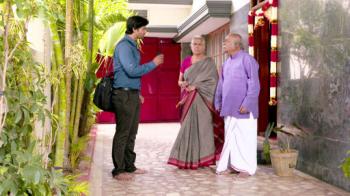 jiocinema - Rajeev gets frustrated with Bangari