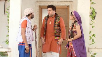 jiocinema - The Sarpanch helps Tuli and Dundabha