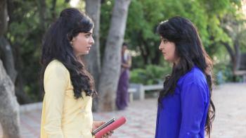jiocinema - Charmi lies to Kaveri about her disappearance
