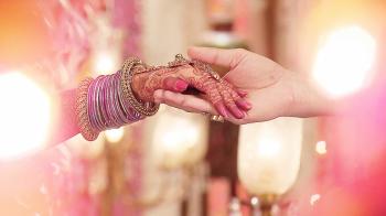 jiocinema - Hardik proposes Gulli for marriage