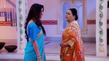 jiocinema - Simar tries to deceive Bhairavi