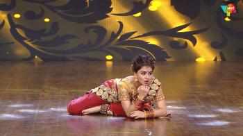 jiocinema - A Lavani performance by Mrunmayee Gondhalekar