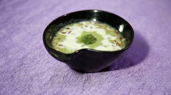 jiocinema - 'Broccoli Almond Soup' and 'Mix Veg Bhajiya'