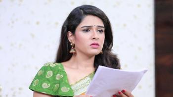 jiocinema - Maithili is sceptical about the letter!