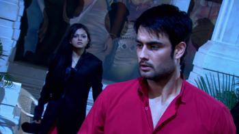 jiocinema - RK stops Madhu from committing suicide