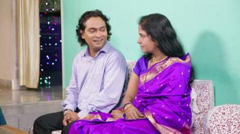 jiocinema - Pandharinath Kamble and his wife on Darshan!