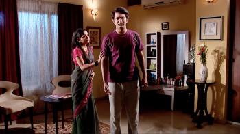 jiocinema - Aarav is shocked to hear about Anirudh's identity